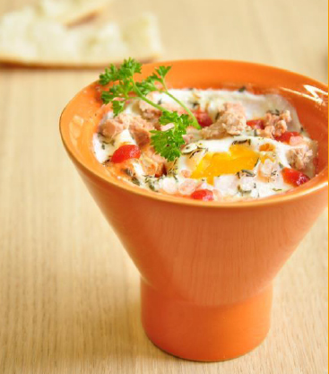 Recette d’œuf cocotte thon-tomate Recette d’œuf cocotte thon-tomate